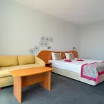 Mpm Kalina Garden Hotel 4*