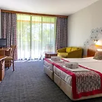 Hotel Mpm Kalina Garden 4*