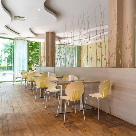 Готель Mpm Kalina Garden 4*