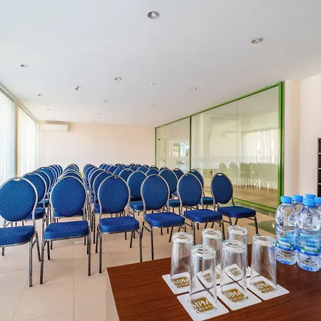 Mpm Kalina Garden ساني بيتش