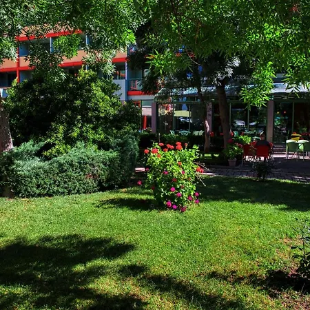 Mpm Kalina Garden فندق